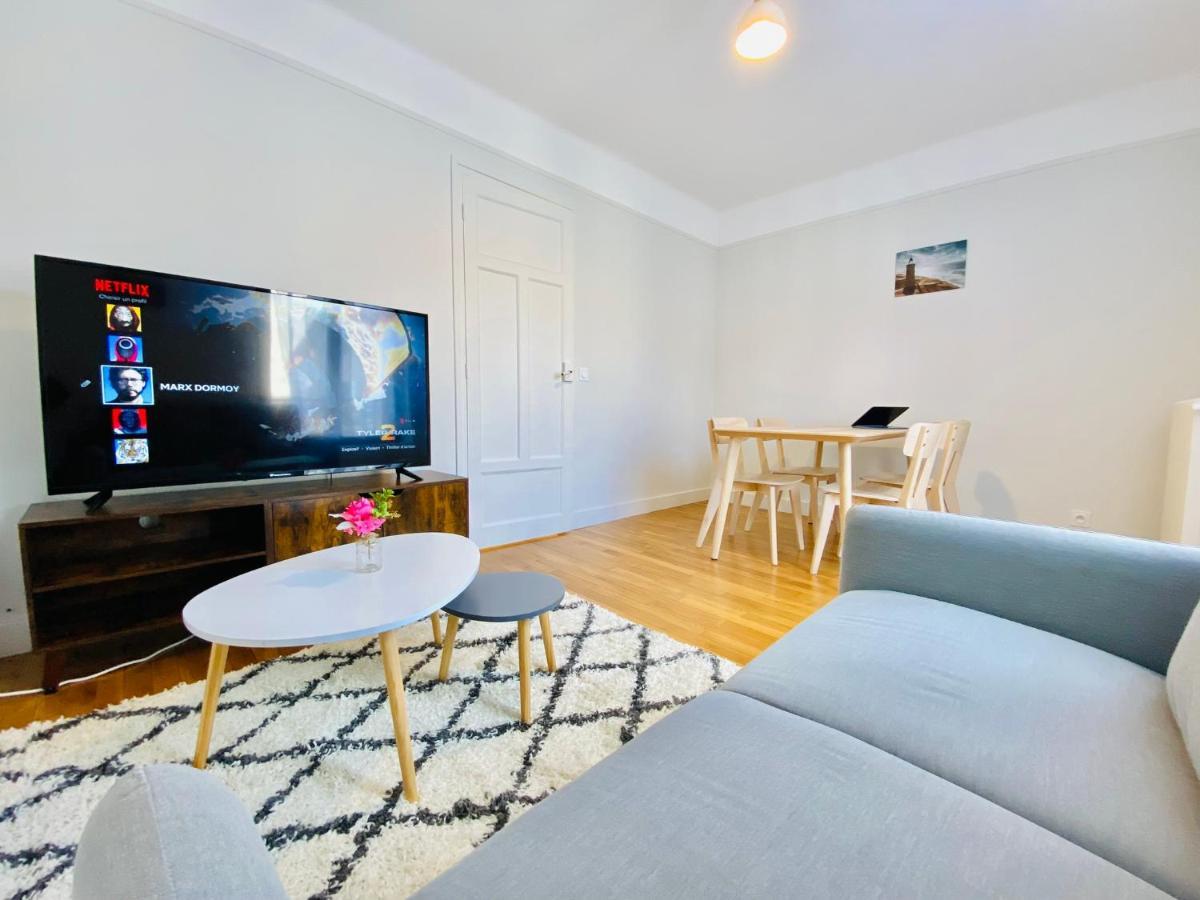 Cozy Appart'3 - Centre Ville & Proche Gare - Cozy Houses Маси Екстериор снимка